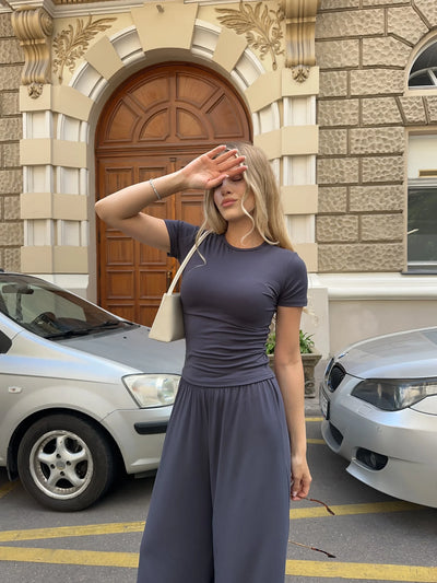 Костюм із футболкою